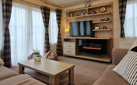 180 Golden Gate Caravan Holiday Park Towyn